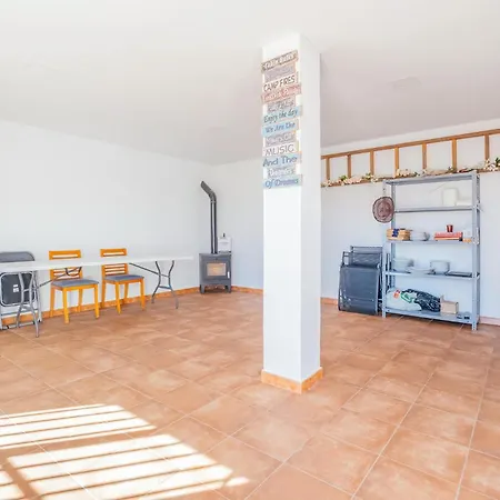 Cozy In With Wifi Holiday home
